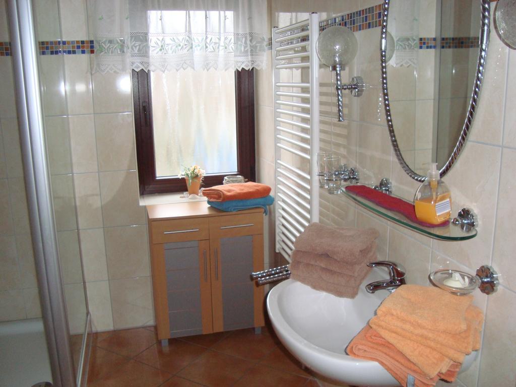Haus Kathrin Apartment บือซุม ภายนอก รูปภาพ